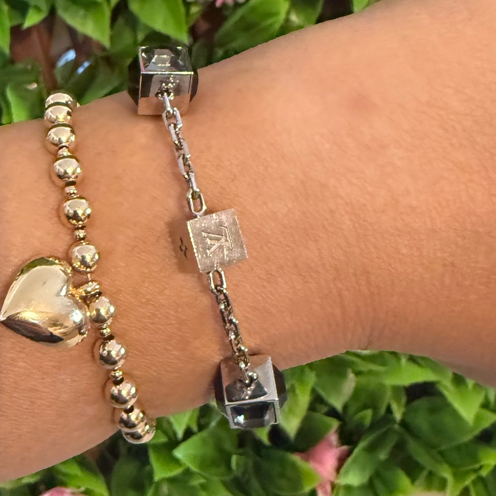 Louis Vuitton Silver With Black&Silver Gamble Charm Bracelet - Picture 2 of 15